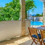 Sentio Mare-apartments Livaic Zeljko Appartamento *