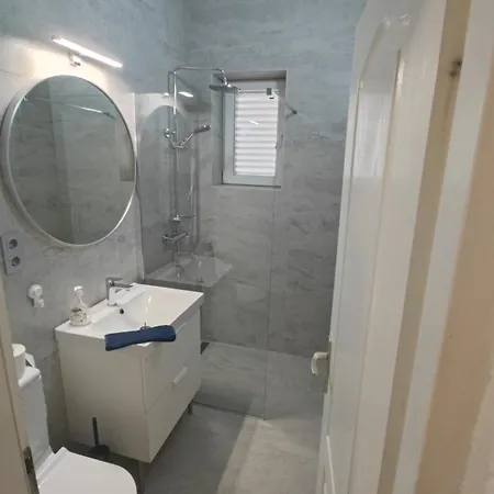 Apartment Livaic Zeljko Pirovac
