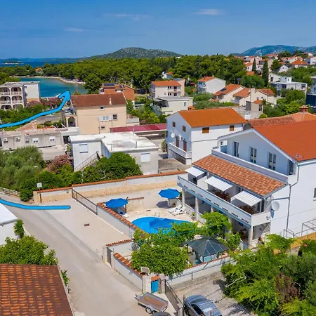 Livaic Zeljko Apartman Pirovac