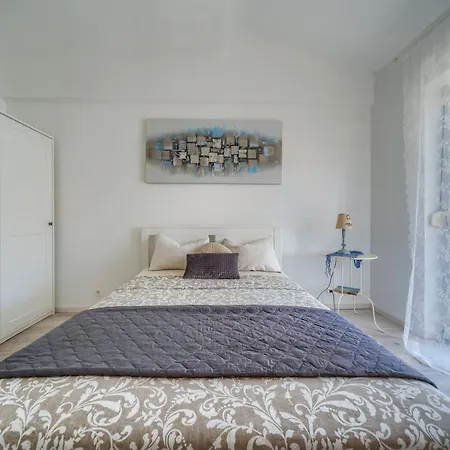 Livaic Zeljko Apartman Pirovac