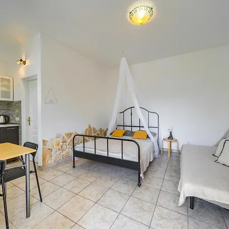 Apartment Livaic Zeljko Pirovac