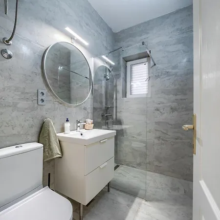 Livaic Zeljko Apartman Pirovac