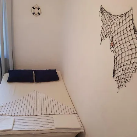 Livaic Zeljko Apartment Pirovac