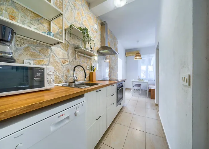 Livaic Zeljko Apartman Pirovac