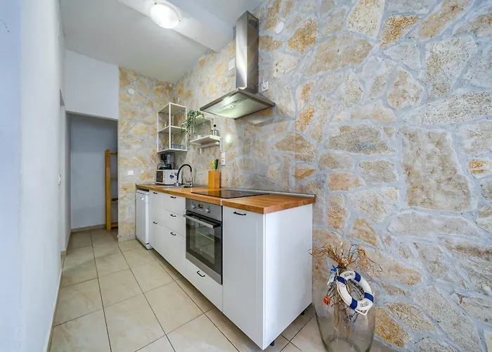 Livaic Zeljko * Pirovac